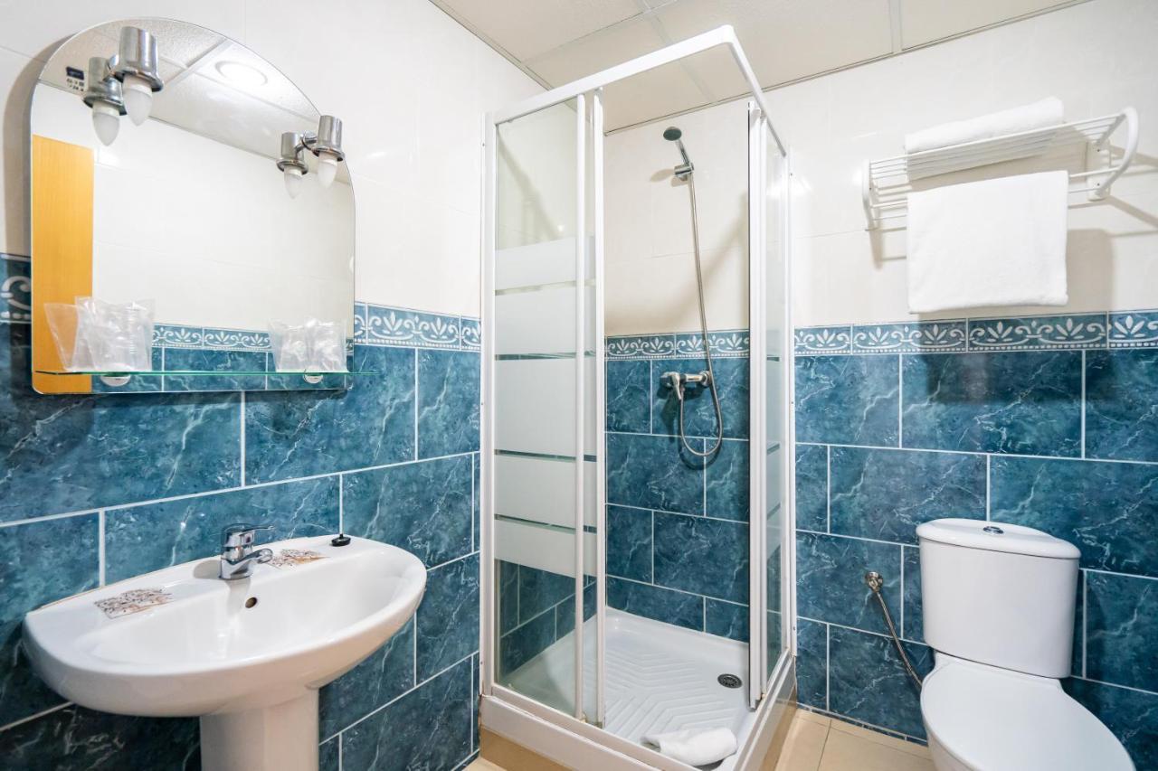 Residencial Rr Pensión Valencia